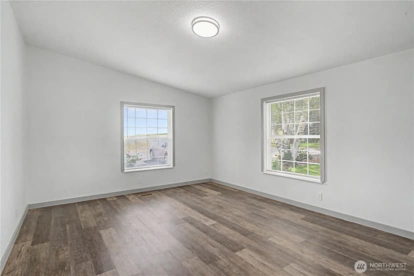 Property photo for 18518 Road 8.5 Se, Warden photo 19