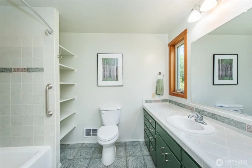 Property photo for 477 Glass Road, Port Angeles photo 18