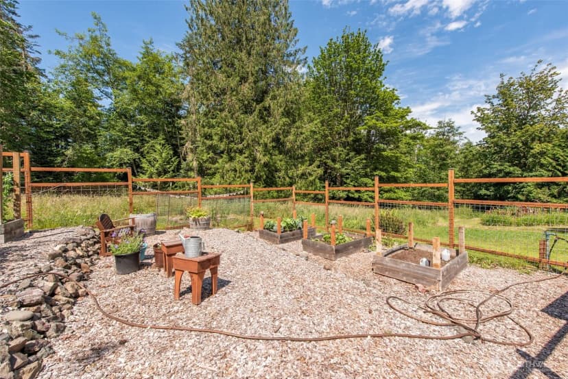 Property photo for 477 Glass Road, Port Angeles photo 37