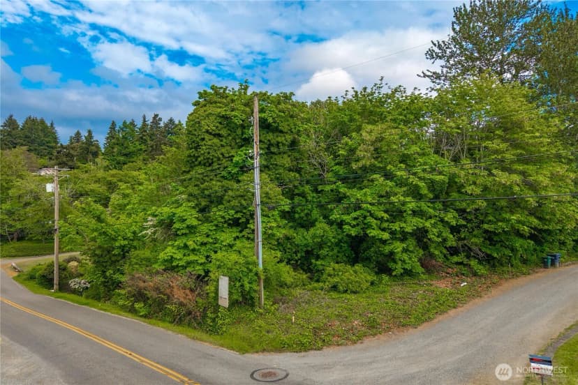 Property photo for 5445 Hyada Boulevard Ne, Tacoma photo 16