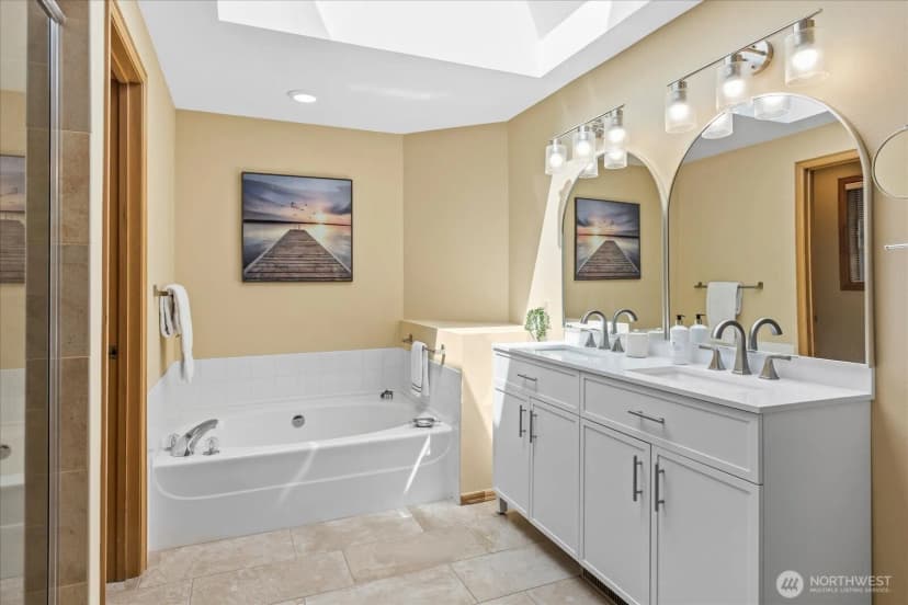 Property photo for 14411 12th Drive Se, Mill Creek photo 23