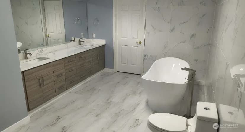 Property photo for 9525 S 221st Place, Kent photo 11