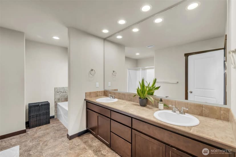 Property photo for 17732 82nd Drive Ne, Arlington photo 27