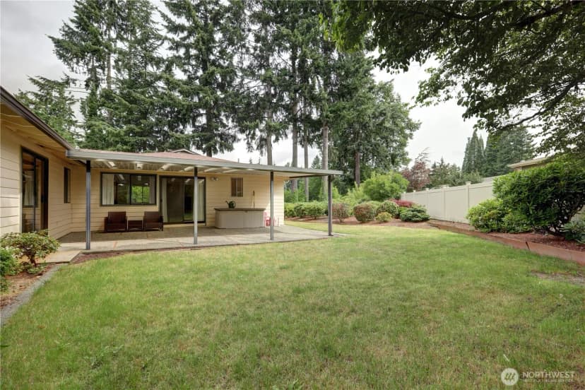 Property photo for 16724 Ne 22nd Street, Bellevue photo 30