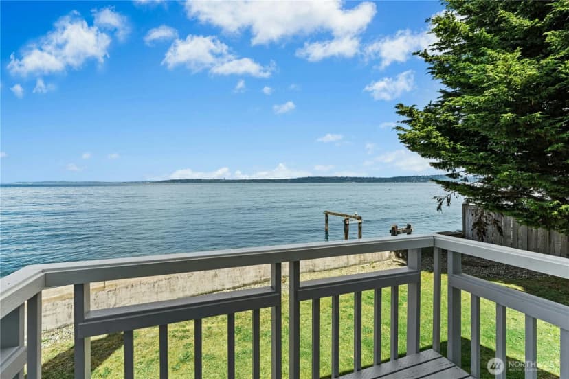 Property photo for 10932 Vashon Hwy Sw, Vashon photo 15