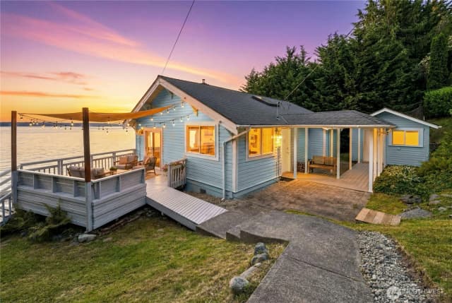 Property photo for 10932 Vashon Hwy Sw, Vashon