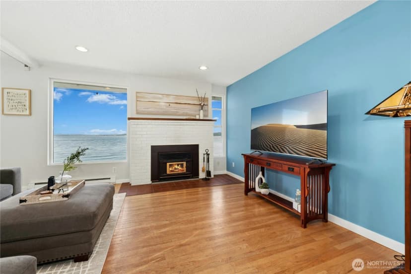 Property photo for 10932 Vashon Hwy Sw, Vashon photo 6