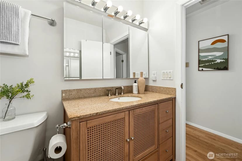 Property photo for 10932 Vashon Hwy Sw, Vashon photo 19