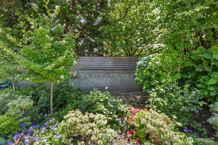 Property photo for 6016 Ne Keswick Drive, Seattle photo 38