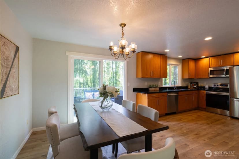 Property photo for 23017 7th Avenue Se, Bothell photo 7