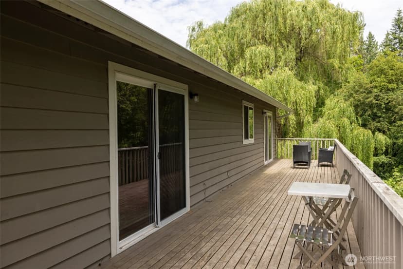 Property photo for 23017 7th Avenue Se, Bothell photo 15