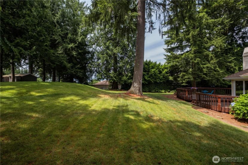 Property photo for 419 212th Avenue Ne, Sammamish photo 25