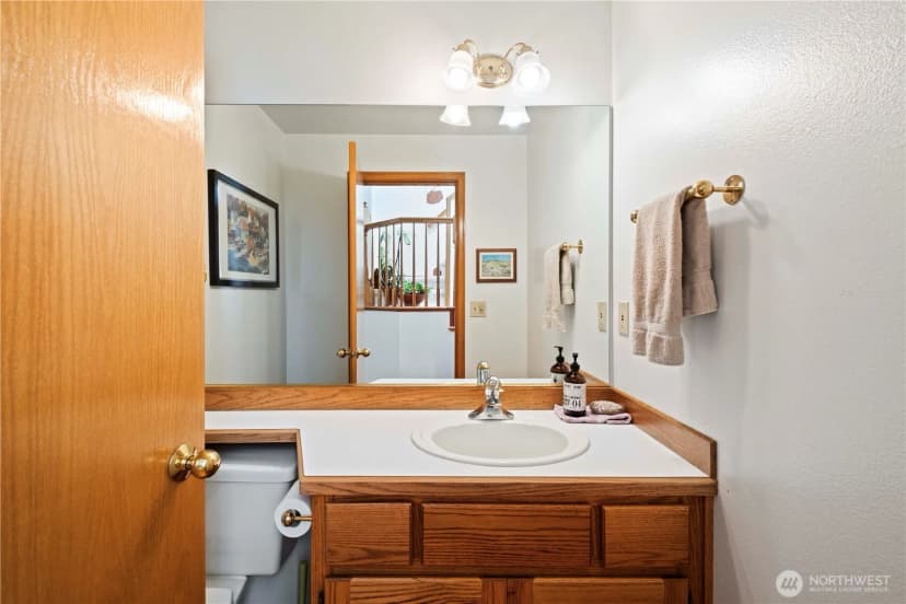 Property photo for 419 212th Avenue Ne, Sammamish photo 8