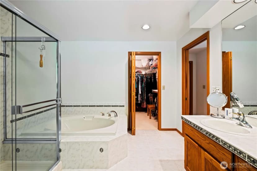 Property photo for 419 212th Avenue Ne, Sammamish photo 14