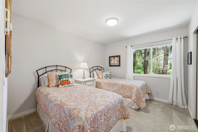 Property photo for 15153 Sunrise Drive Ne, Bainbridge Island photo 32