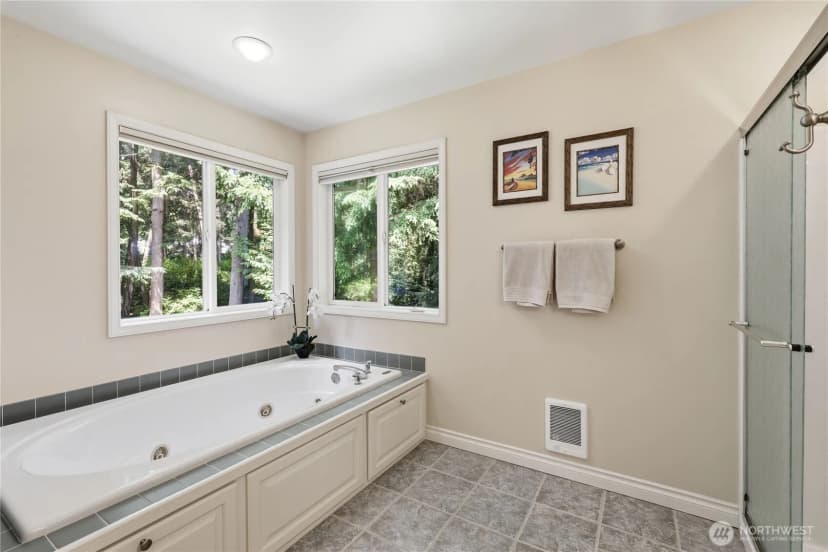 Property photo for 15153 Sunrise Drive Ne, Bainbridge Island photo 29