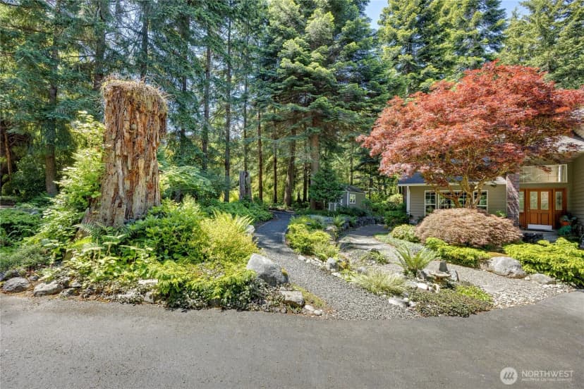 Property photo for 15153 Sunrise Drive Ne, Bainbridge Island photo 3