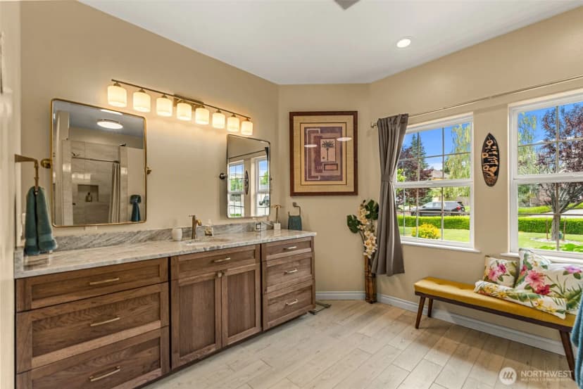 Property photo for 2286 Grand Avenue, East Wenatchee photo 19