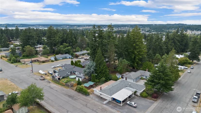 Property photo for 1781 Ne 11th Avenue, Oak Harbor photo 35