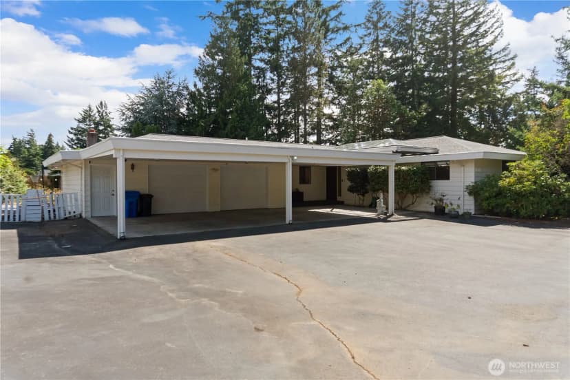 Property photo for 1781 Ne 11th Avenue, Oak Harbor photo 27