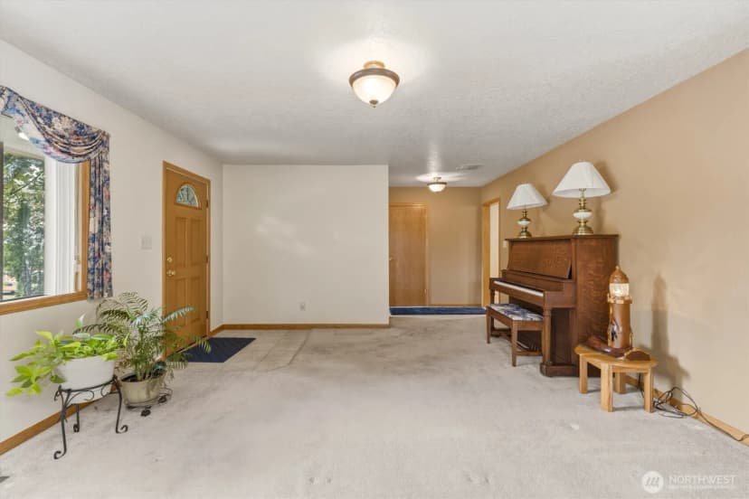Property photo for 299 Cedar Lane, Longview photo 3