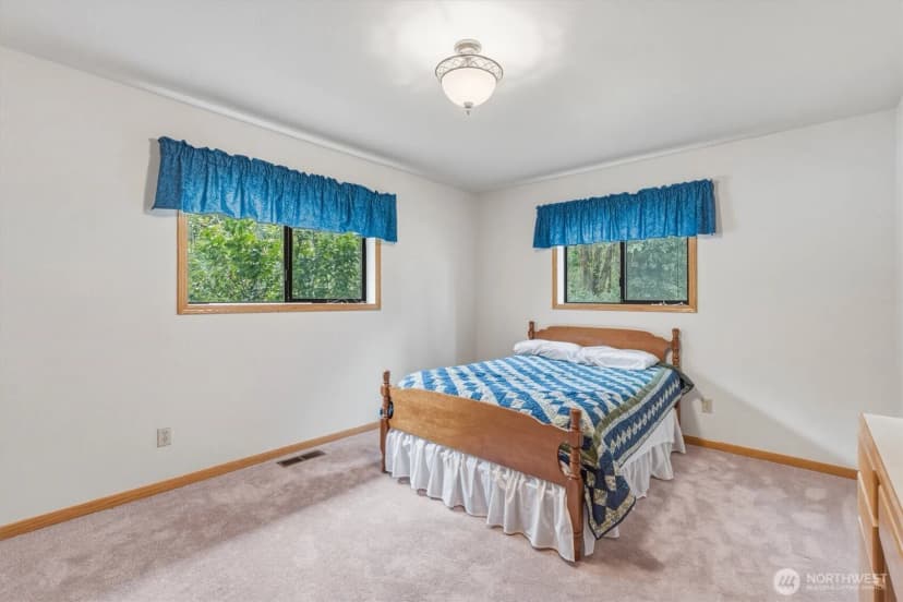 Property photo for 299 Cedar Lane, Longview photo 24