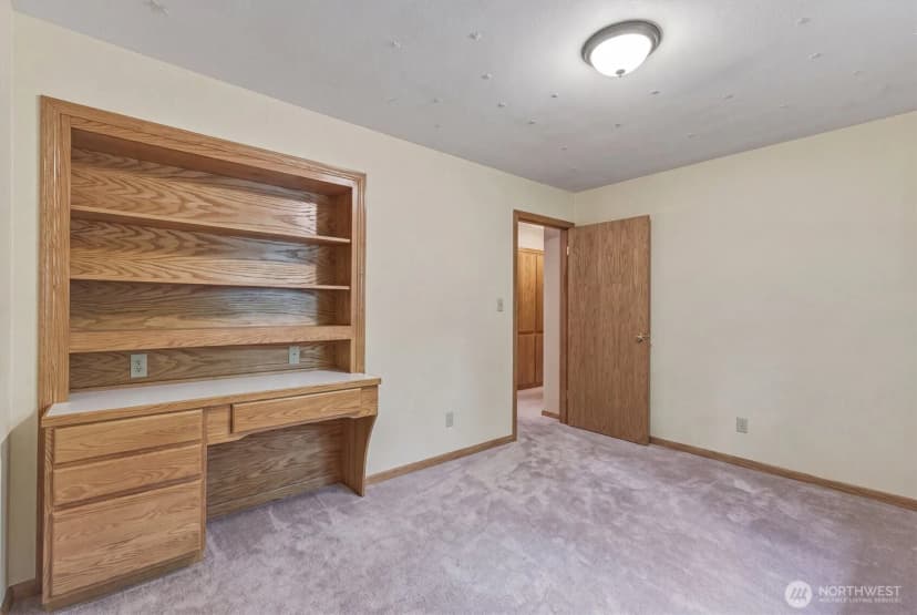 Property photo for 299 Cedar Lane, Longview photo 23