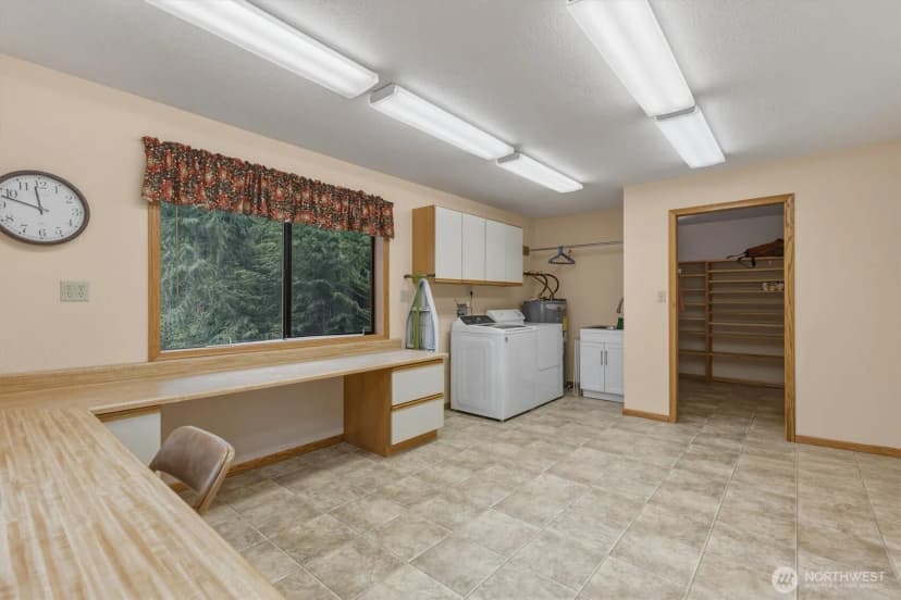Property photo for 299 Cedar Lane, Longview photo 9