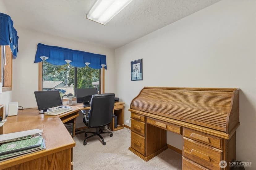 Property photo for 299 Cedar Lane, Longview photo 4