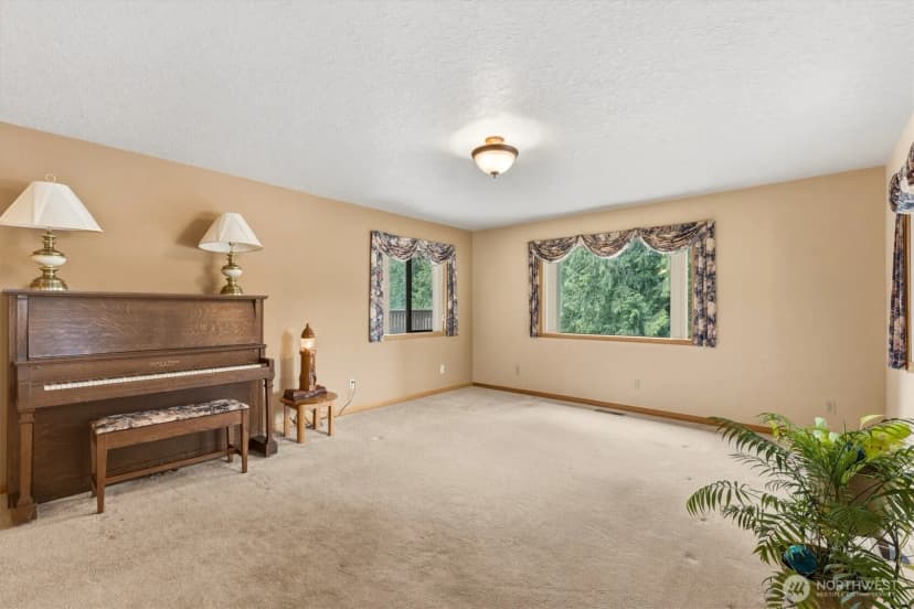 Property photo for 299 Cedar Lane, Longview photo 2