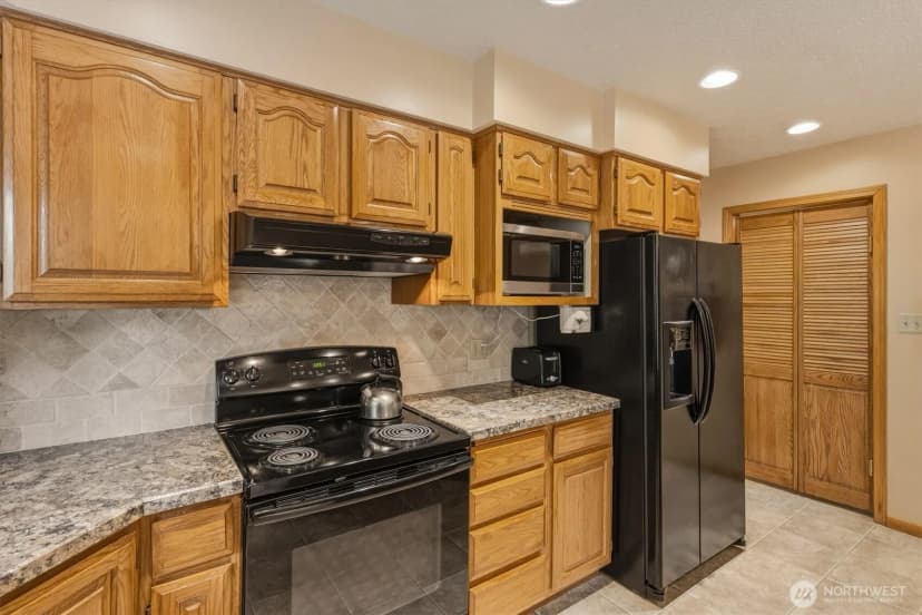Property photo for 299 Cedar Lane, Longview photo 6