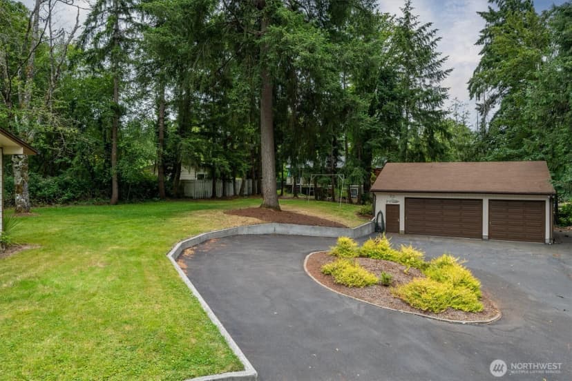 Property photo for 299 Cedar Lane, Longview photo 36