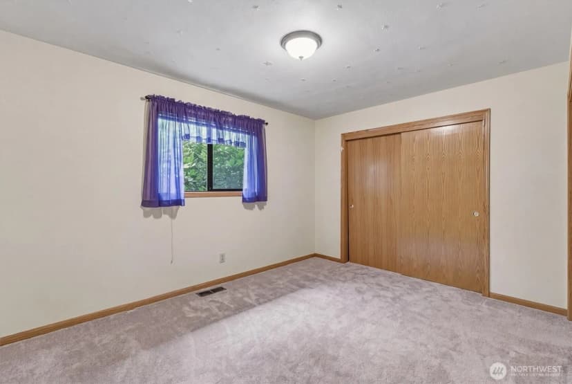 Property photo for 299 Cedar Lane, Longview photo 22