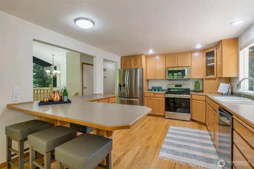 Property photo for 15727 154th Avenue Ne, Woodinville photo 6