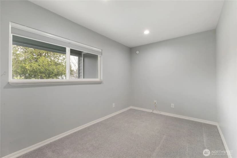 Property photo for 21925 7th Avenue S #101, Des Moines photo 14
