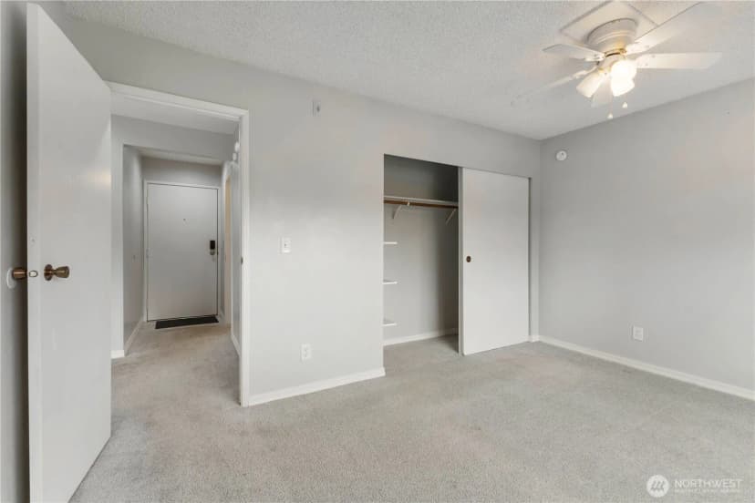 Property photo for 21925 7th Avenue S #101, Des Moines photo 8