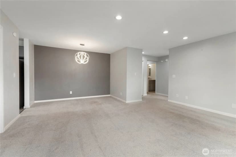 Property photo for 21925 7th Avenue S #101, Des Moines photo 12