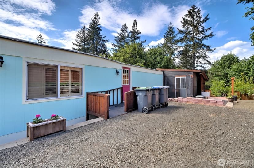 Property photo for 302 E Oak Street, Shelton photo 32