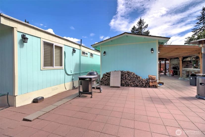 Property photo for 302 E Oak Street, Shelton photo 36
