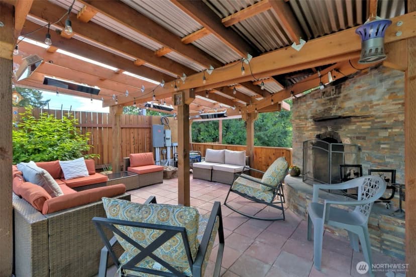 Property photo for 302 E Oak Street, Shelton photo 6