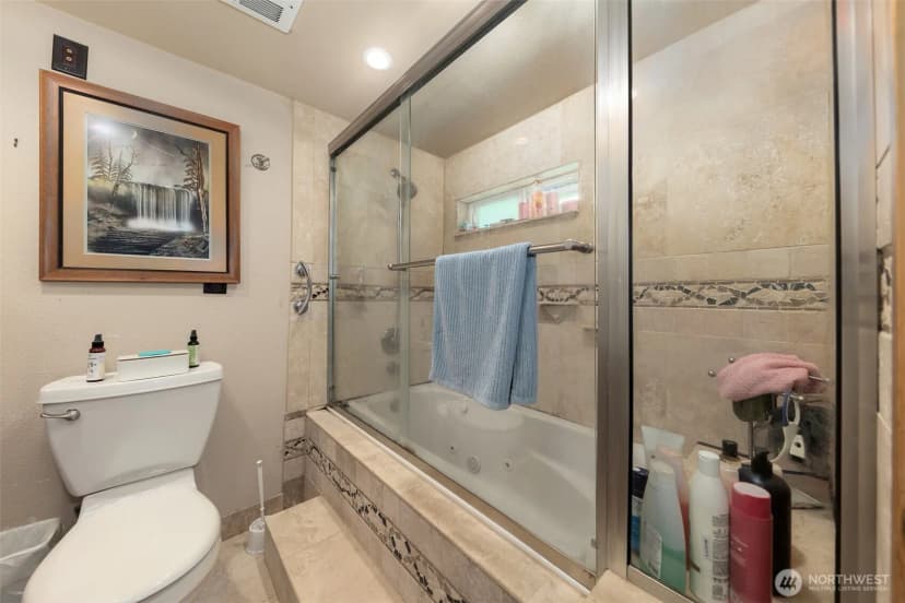 Property photo for 302 E Oak Street, Shelton photo 22
