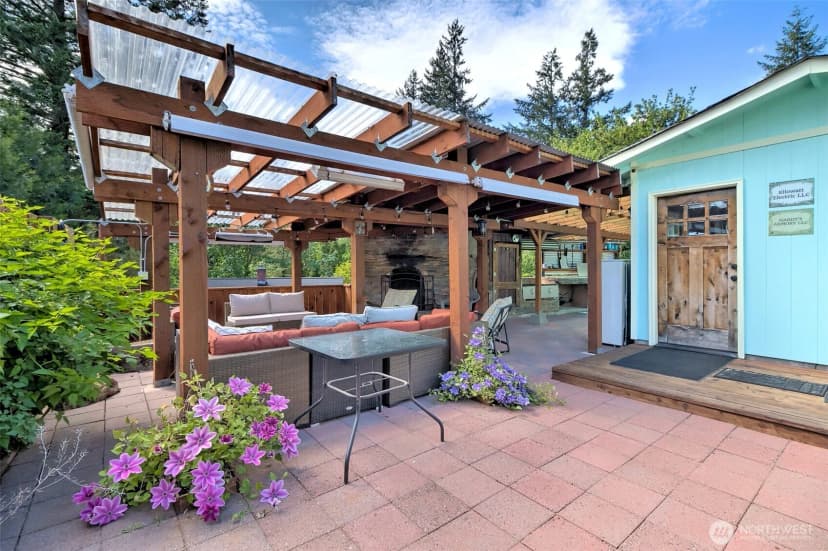 Property photo for 302 E Oak Street, Shelton photo 5