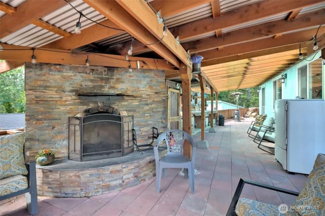 Property photo for 302 E Oak Street, Shelton photo 4