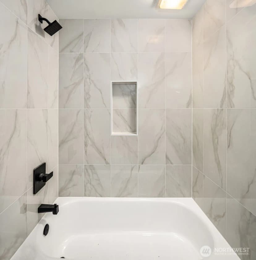 Property photo for 11726 10th Avenue S, Seattle photo 15