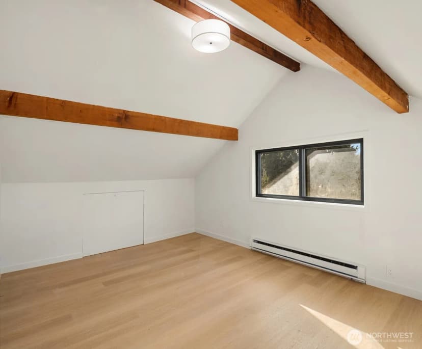 Property photo for 11726 10th Avenue S, Seattle photo 18
