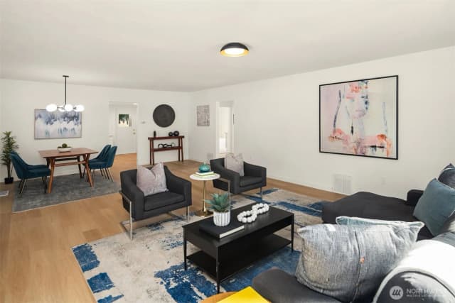 Property photo for 11726 10th Avenue S, Seattle photo 5