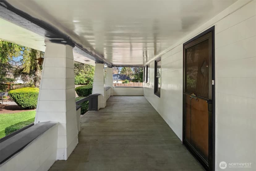Property photo for 11726 10th Avenue S, Seattle photo 22
