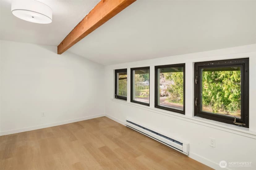 Property photo for 11726 10th Avenue S, Seattle photo 16