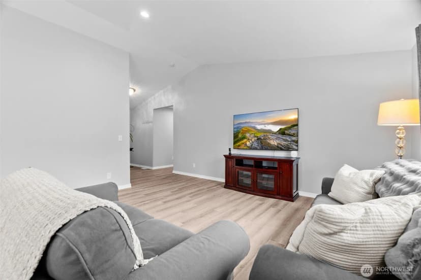 Property photo for 19 Timber Lane, Elma photo 8