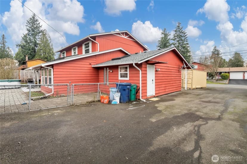 Property photo for 28461 26th Avenue S, Federal Way photo 24